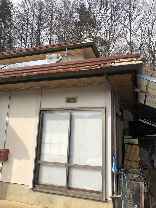 南佐久郡佐久穂町Ｉ様　屋根塗装の事例紹介のサムネイル